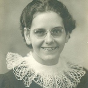 K6CXN - Esther H. Larson K6CXN - Esther H. Larson