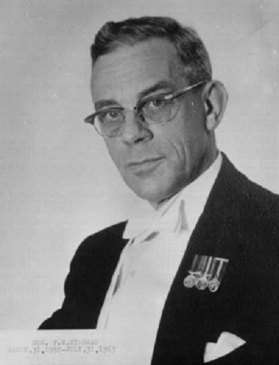 VE1BZ - Frederick W. Hyndman VE1BZ - Frederick W. Hyndman