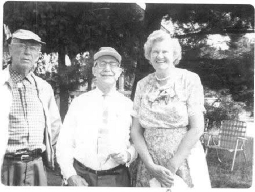 W1MPP - Eunice R. Thompson W1MPP - Eunice R. Thompson