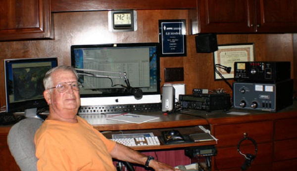 W5BR - Robert L. 'Bob' Risacher W5BR - Robert L. 'Bob' Risacher
