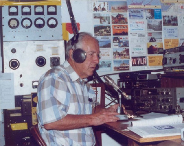 W7LR - Robert E. 'Bob' Leo W7LR - Robert E. 'Bob' Leo