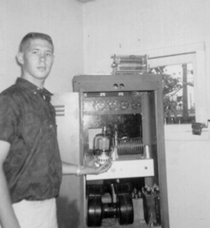 W7RR - Robert J. 'Bob' Evans Jr W7RR - Robert J. 'Bob' Evans Jr