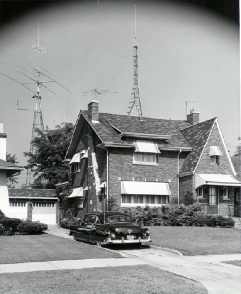W9CNN - Cecil C. Gregson W9CNN - Cecil C. Gregson
