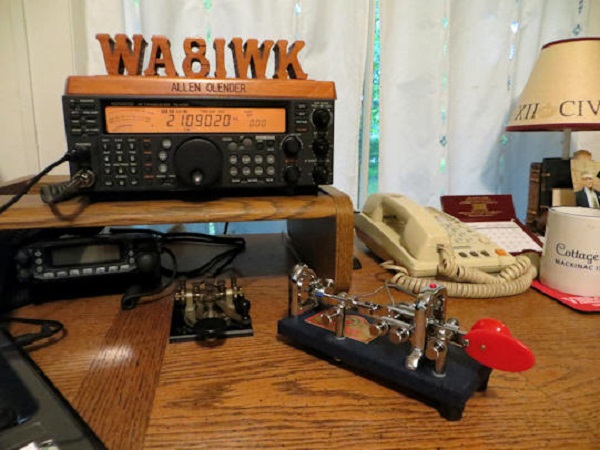 WA8IWK - Allen M. Olender WA8IWK - Allen M. Olender